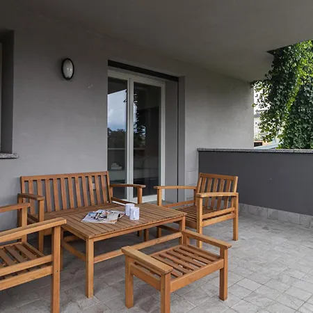 Appartement Donizetti 61 *